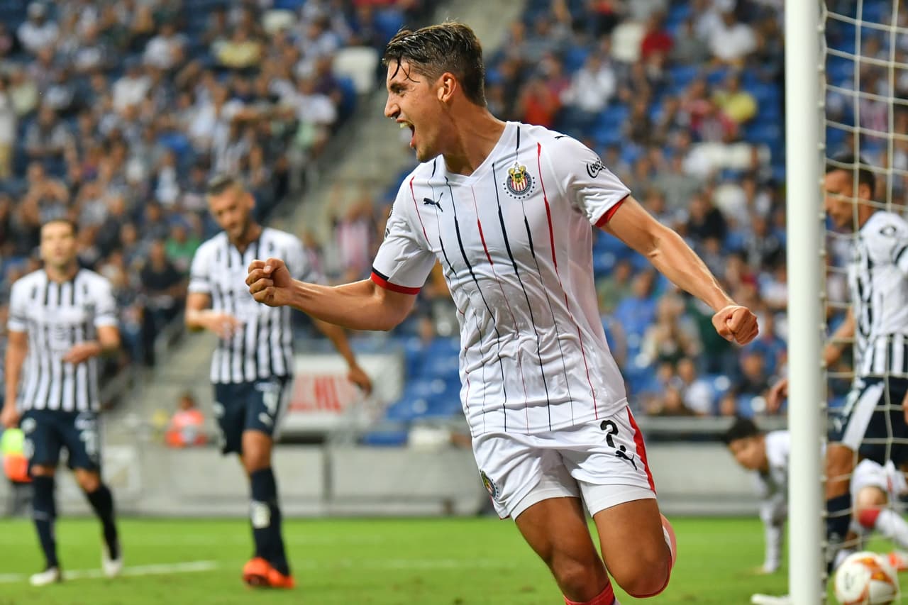 <b>Defensa: </b>Josecarlos Van Rankin