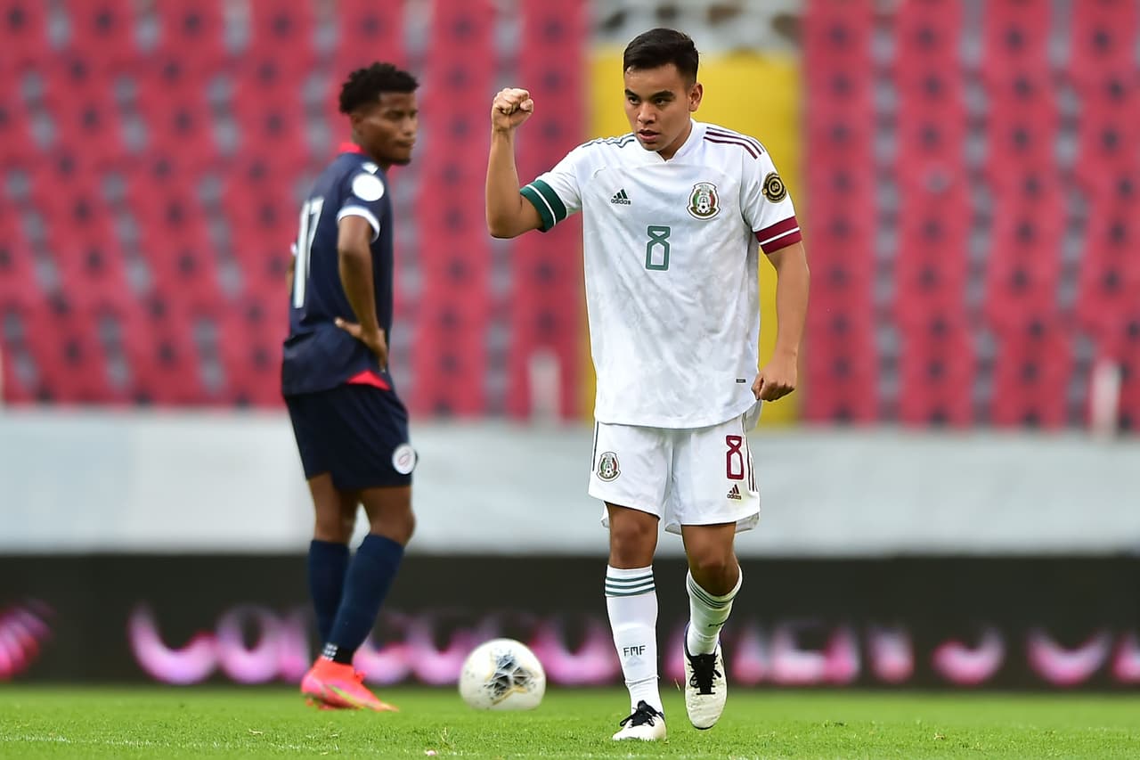 Con hat-trick de Sebastián Córdova y gol de Carlos Rodríguez, México logra golear 4-1 a República Dominicana en su debut en el preolímpico.