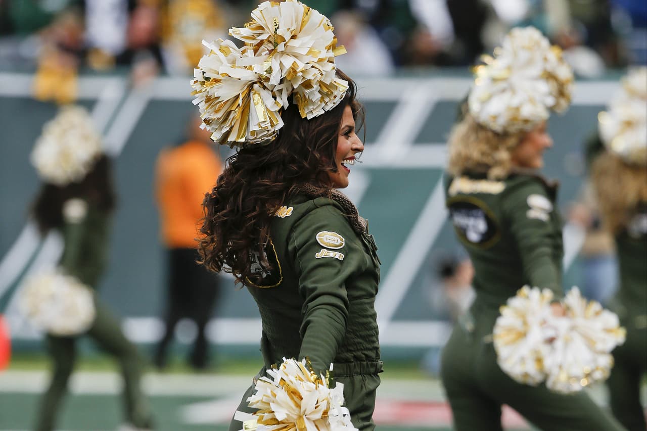 Esta chica entra a su segunda temporada en el 2015 como integrante del Flight Crew, ¡checa qué belleza! (Foto: New York Jets).