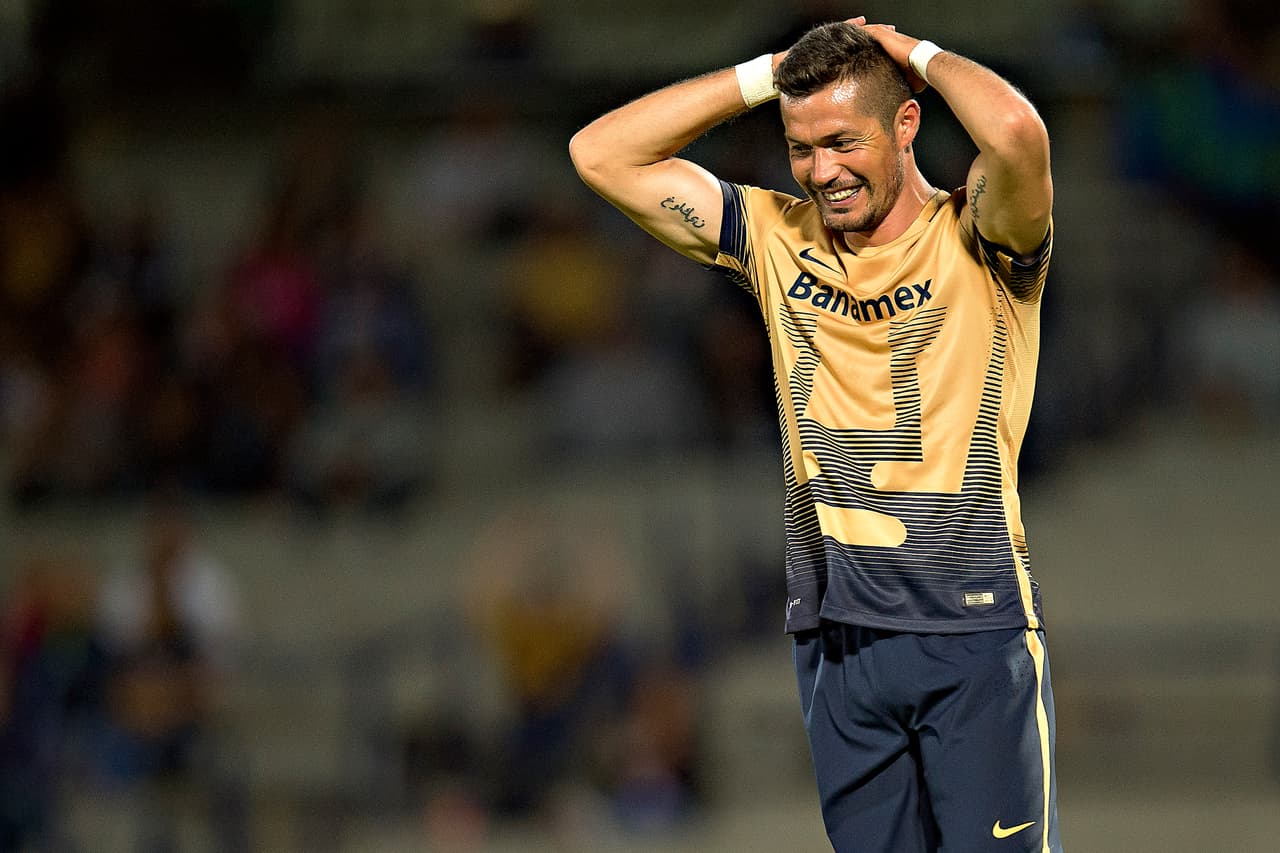 Dante López, el delantero que en el pasado fue un inamovible del once titular hoy es un jugador de banca y con pocos minutos en el terreno de juego.