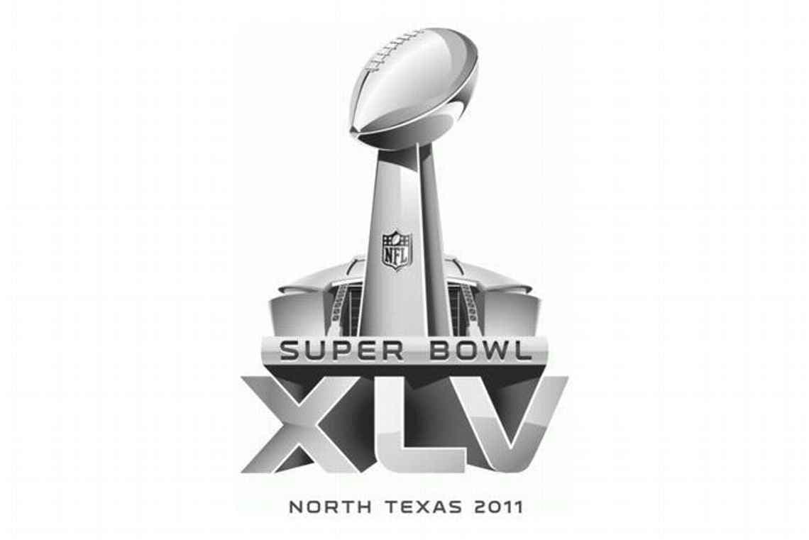 Super Bowl XLV - Sufrió de pronto, el logo, un cambio prácticamente institucional. Ya no serían, a partir de entonces, imágenes para cada encuentro. A partir de esta edición tienen las mismas características. El trofeo Vince Lobardi con motivos del estadio o de la ciudad. Se volvieron, así, un tanto predecibles.