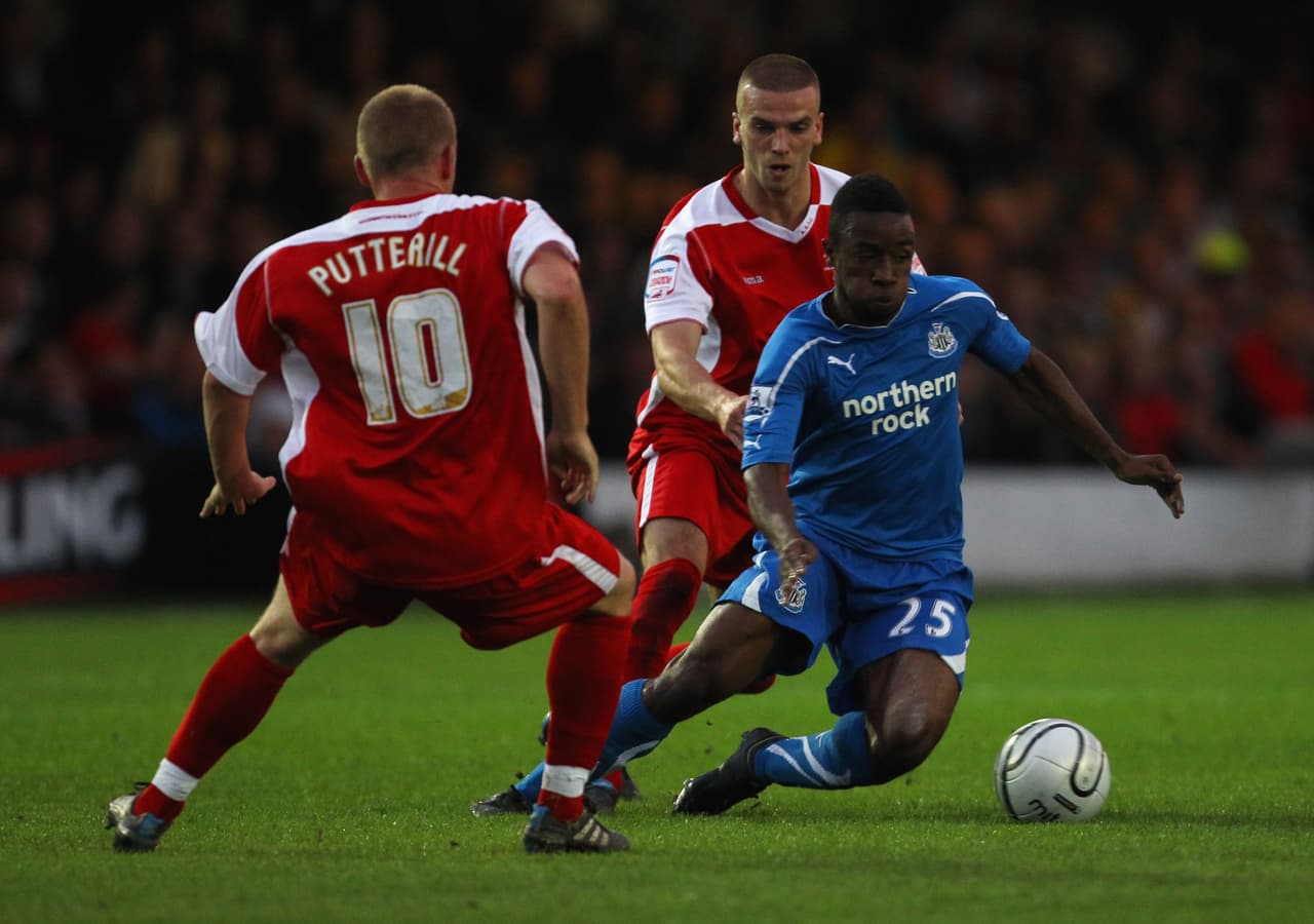 En algún momento la cantera del Liverpool contó con un mediocampista de apellido particular: Ray Putterill. Poco hay que decir para entender por qué causa risas en nuestra parte del mundo.
