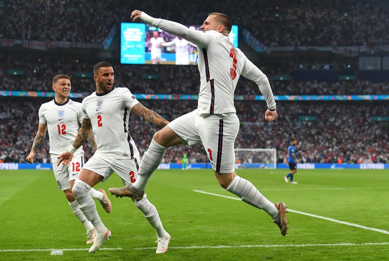 Italia es campeón indiscutible de Europa y se lleva la copa a casa. Luke Shaw abrió el marcador al minuto 2’ del encuentro y en el minuto 67, Leonardo Bonucci se encargó de igualar el marcador, ya en tiempos extra no pudieron pasar del 1-1 y, en tanda de penales, el equipo inglés no supo definir y la ‘Squadra Azzurra’ se corona en Wembley.