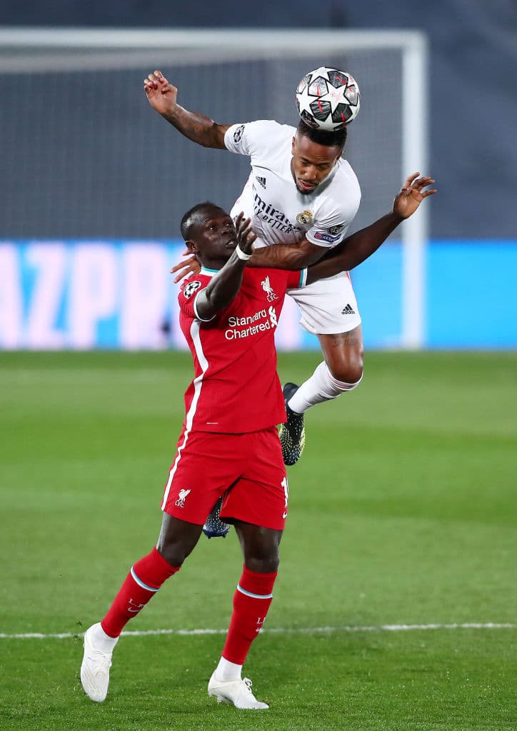 Con doblete de Vinicius Jr. y gol de Marco Asencio, el Real Madrid se queda con la victoria durante el partido de ida de los Cuartos de Final de la UEFA Champions League. El gol en solitario para el Liverpool fue por parte de Mohamed Salah dejando el marcador 3-1.
