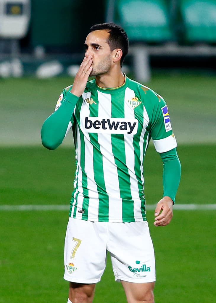 Fekir (70’) y Jiménez (75’) marcaron los tantos que definieron el cotejo. Lainez salió al 66’ y Guardado participó todo el encuentro. En sus siguientes compromisos, Betis visitará al Elche y Levante recibirá al Huesca.