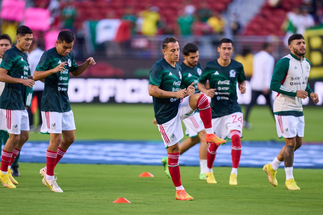 ¡Llenos de dudas! México no supo mantener una ventaja de dos goles y Colombia vino de atrás para llevarse el triunfo con un golazo de Wilmer Barrios.