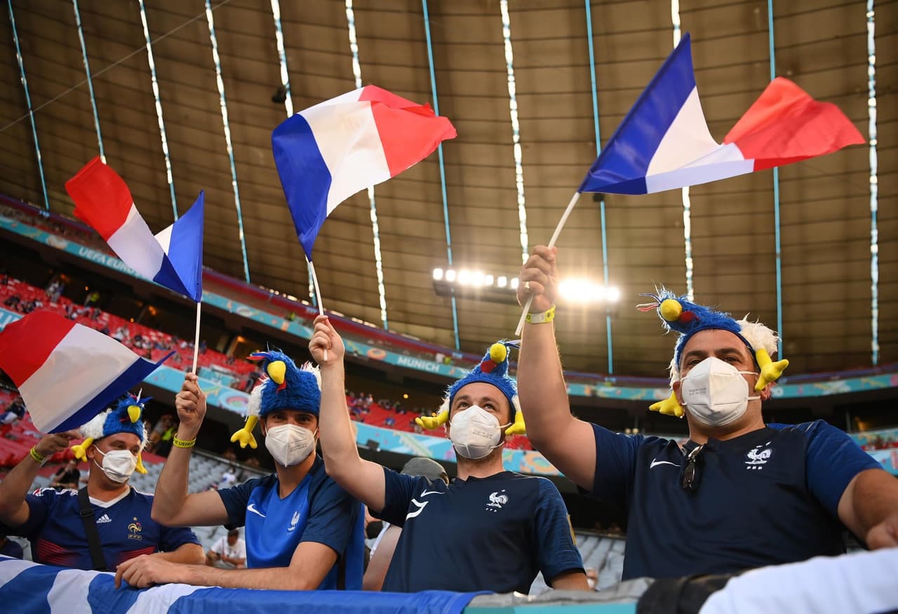 Francia derrota a Alemania en su debut en la Euro 2020 con marcador de 1-0. El primer y único tanto del encuentro fue un autogol por parte de Matts Hummels durante el primer tiempo, dandole la victoria a 'les Bleus' e inicia el campeón del mundo con el pie derecho.