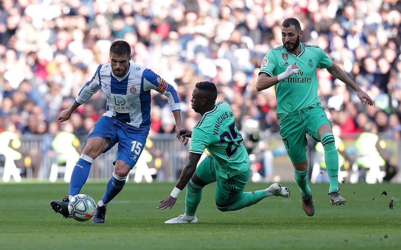 Varane (37’) abrió el marcador y Benzema (79’) marcó el segundo de los de Zidane.