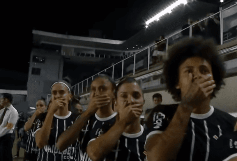 Jugadoras en Brasil protestan tras regreso de DT acusado de acoso sexual