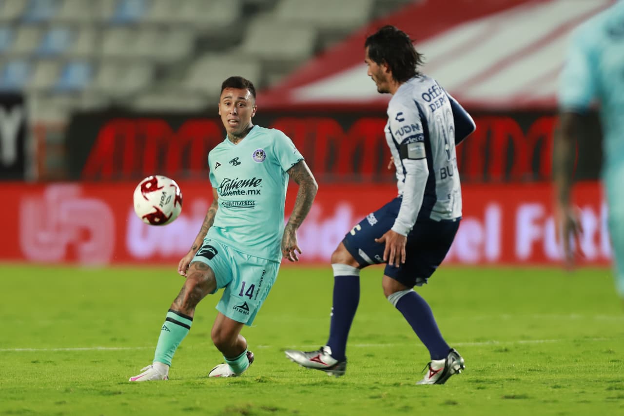 Con goles de Víctor Dávila, Óscar Murillo, Felipe Pardo y Víctor Guzmán, Pachuca logra impinerse 4-3 a Mazatlán en un entretenido encuentro.