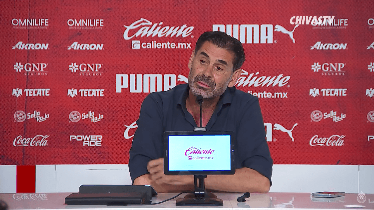 Fernando Hierro y refuerzos para Chivas: "Abierto a todas posibilidades"