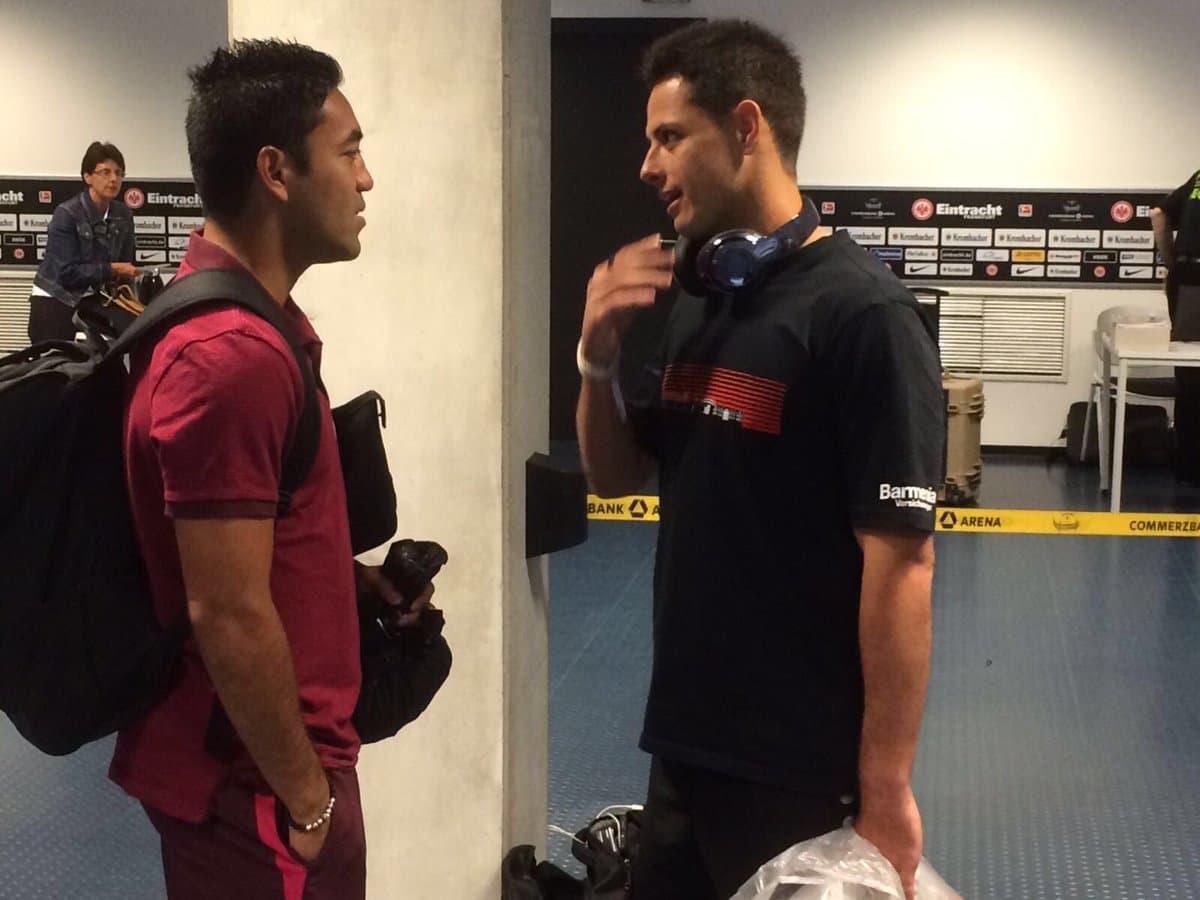 Marco Fabián y 'Chicharito' Hernández, reencuentro de dos Chivas en Alemania