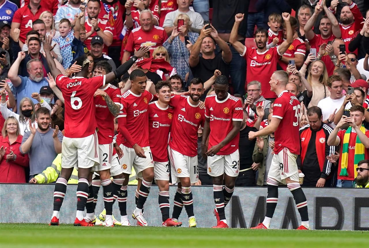 Manchester United propina una goliza a Leeds 5-1 en el primer partido de la temporada en la Premier League. Bruno Fernandez se lución con un hat-trick, mientras que Pogba hizo un poker de asistecias, Greenwood y Rodrigues Santos sumaron gol para la victora.