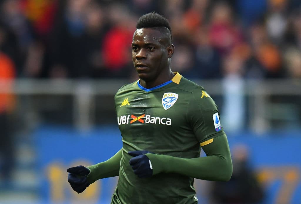 <b>Mario Balotelli</b>
<br>El italiano rara vez celebraba sus goles y, cuando lo hacía, ponía una cara seria clamando que no es porque fuera arrogante, sino porque el trabajo estaba hecho