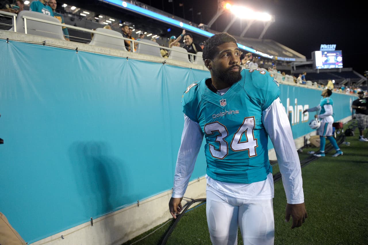 Arian Foster, de los Miami Dolphins, explicó el por qué de su protesta durante el himno de los EEUU