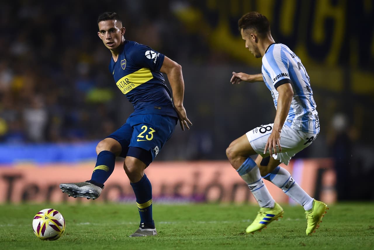 Sin embargo, Marcone tenía aspiraciones de ser seleccionado con Argentina y forzó su salida a Boca Juniors dejando un gran problema para Caixinha.