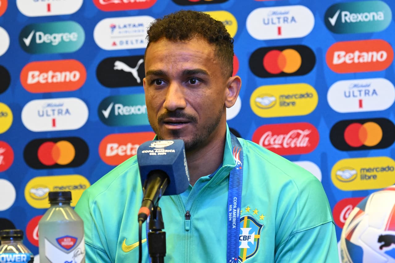 Danilo cree que dimensiones de canchas en Copa América 2024 perjudican mucho el juego