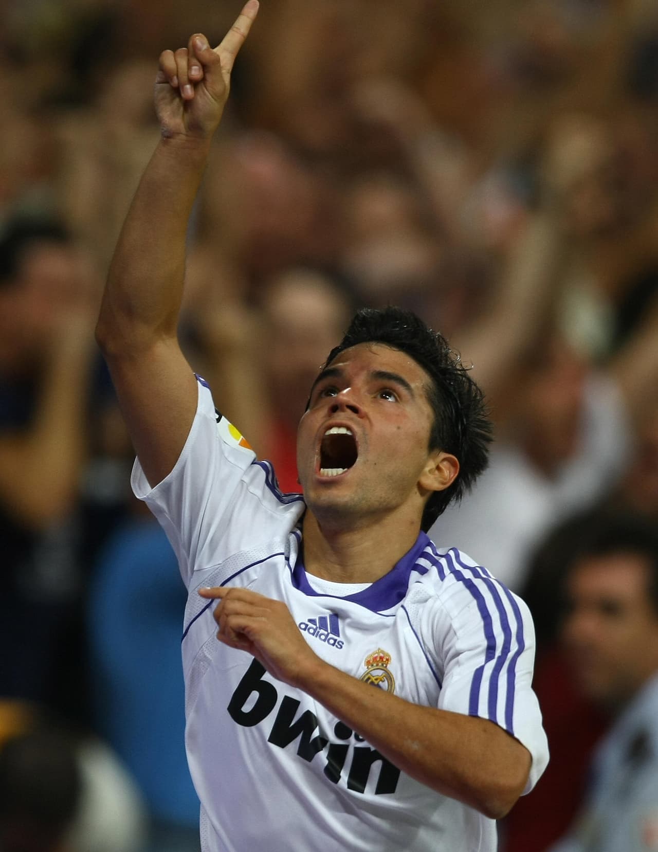 El argentino Javier Saviola estuvo en Real Madrid de 2007 a 2009, proveniente del Barcelona, en donde no tenía demasiadas oportunidades. Sin embargo, el 'Conejo' no tuvo suficientes minutos de juego y apenas marcó 5 goles con el equipo blanco.