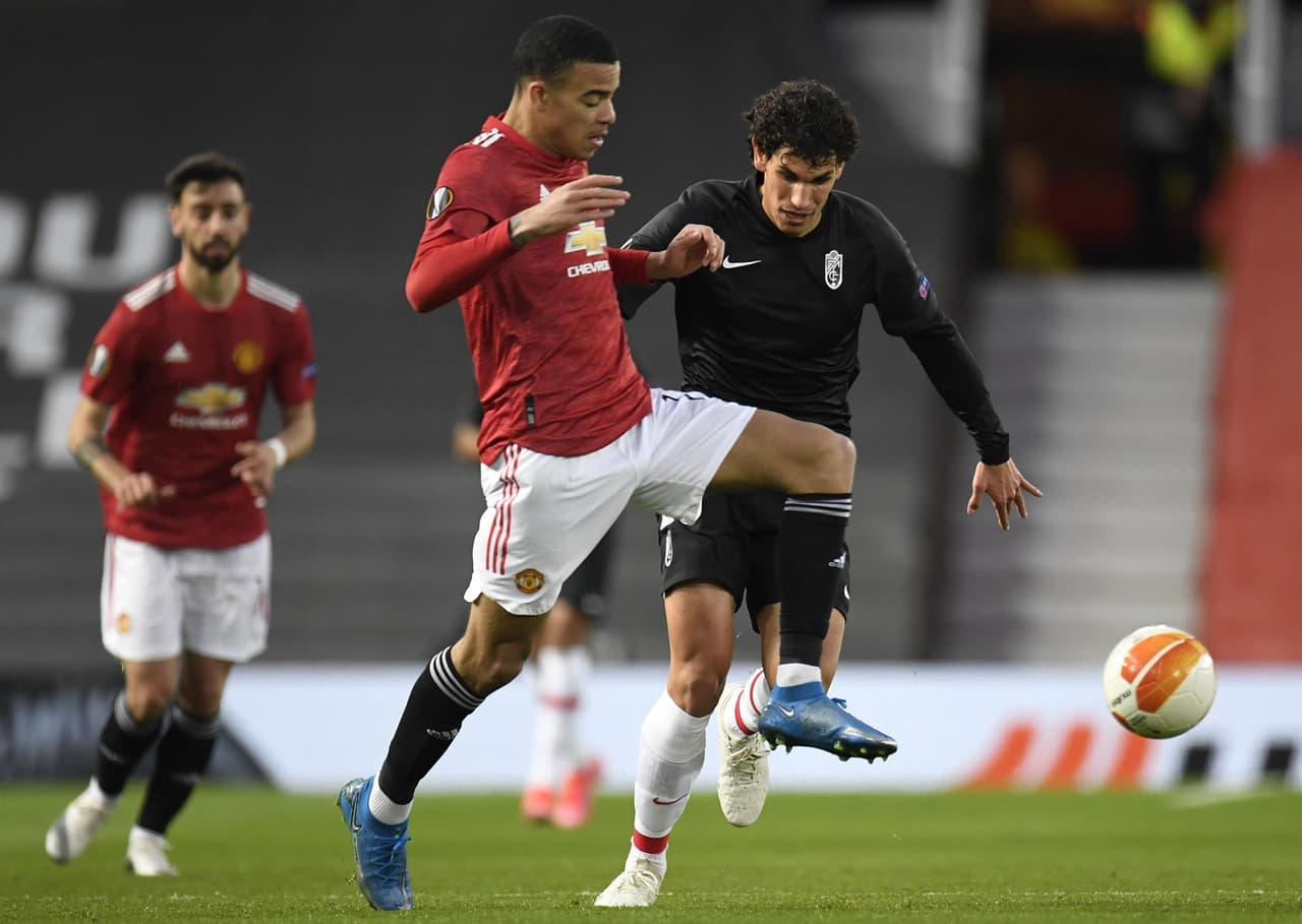 Manchester United derrota a Granada durante el partido de regreso en los Cuartos de Final de la UEFA Europa League, sumando un global de 4-0 y pisando fuerte para la Semifinal que se jugará el jueves 29 de abril. Los goles de este partido fueron a cargo de Edinson Cavani (6') y Jesús Vallejo (90').