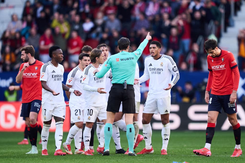 Bellingham suspendido dos partidos por decir "f*ck you" a un árbitro