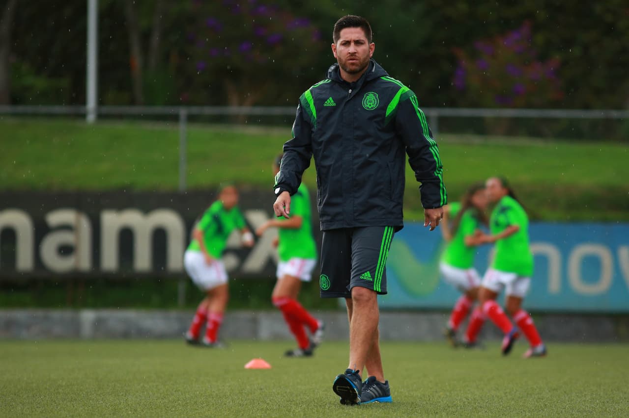 Christopher Cuéllar es el nuevo técnico en la convocatoria del Tri femenil mayor