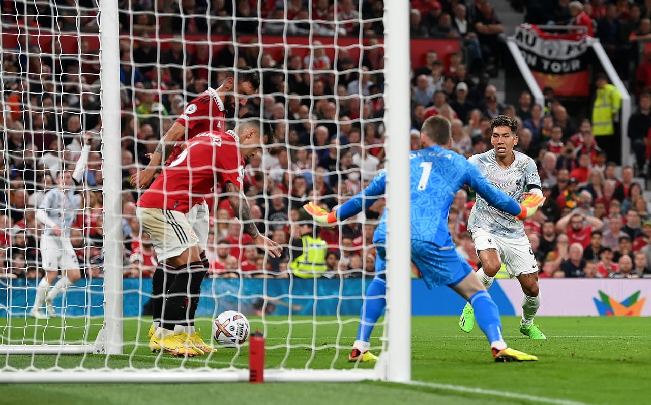 Gran triunfo en Old Trafford del Manchester United sobre el Liverpool por marcador de 2-1; goles de Sancho y Rashford por los Red Devisl y de Salah por los Reds.