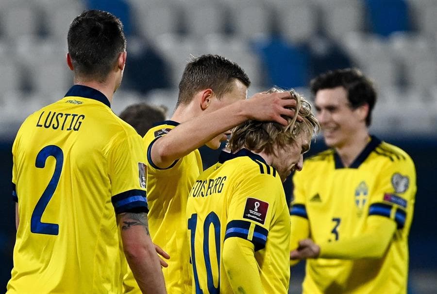 Suecia golea a Kosovo 3-0 durante las eliminatorias del Grupo C rumbo al Mundial de Catar 2022, Ludwig Agustinsson (12'), Alexander Isak (35' y Sebastian Larsson (70'), de penal, le dieron el triunfo a su equipo y suman su segunda victoria. Zlatan Ibrahimovic vuelve a dar asistencia para gol.