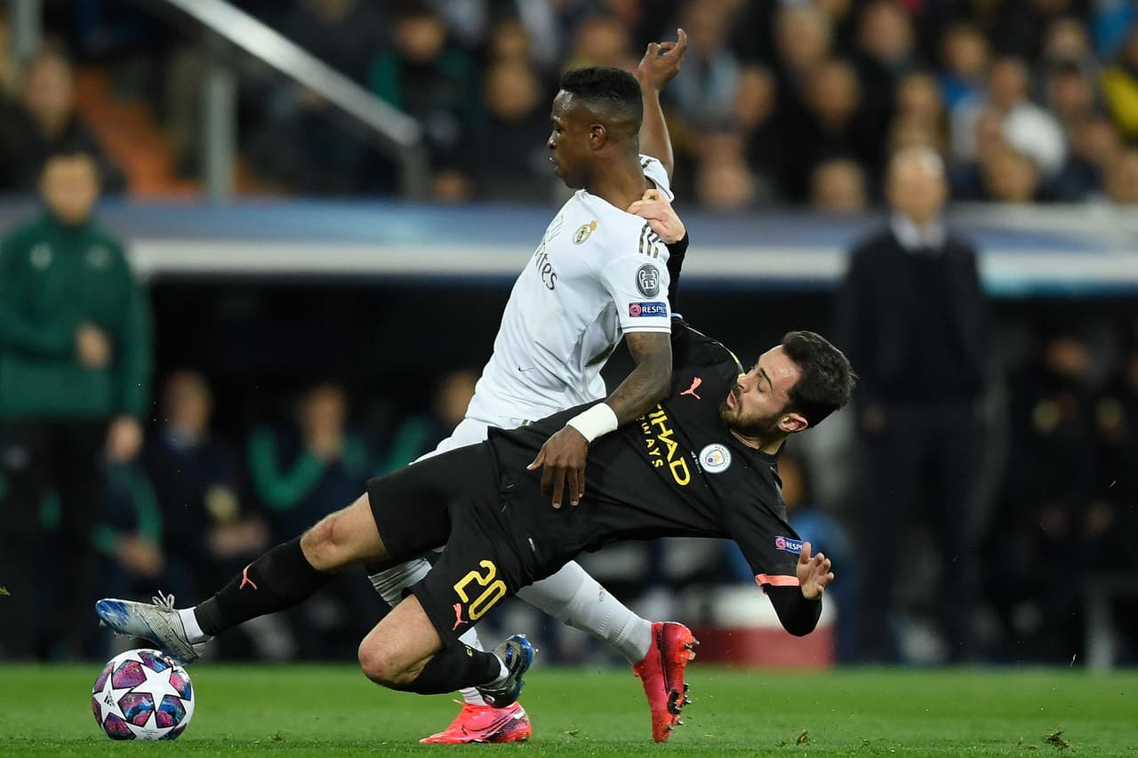 El partido mostró intensidad pero poca claridad en la primera parte.