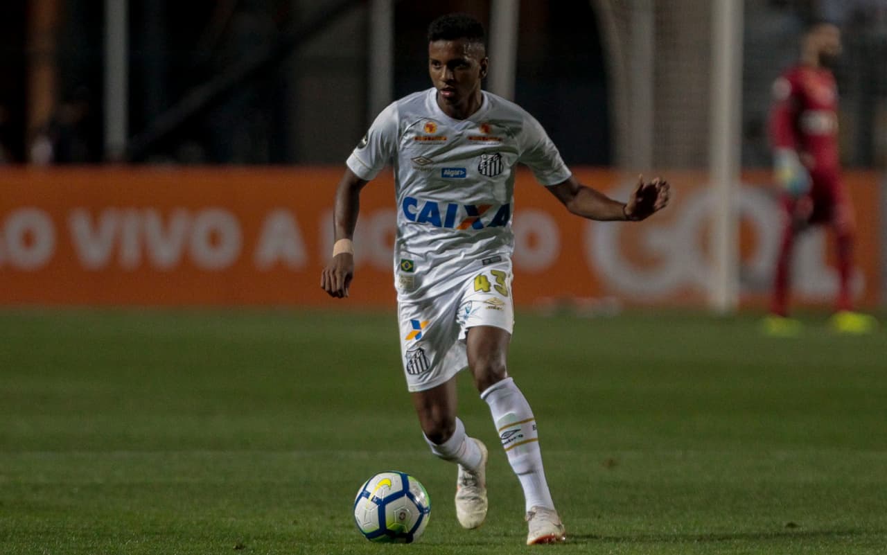 15. Rodrygo (Santos F.C. - 17 años - Extremo) - 47 millones de dólares.