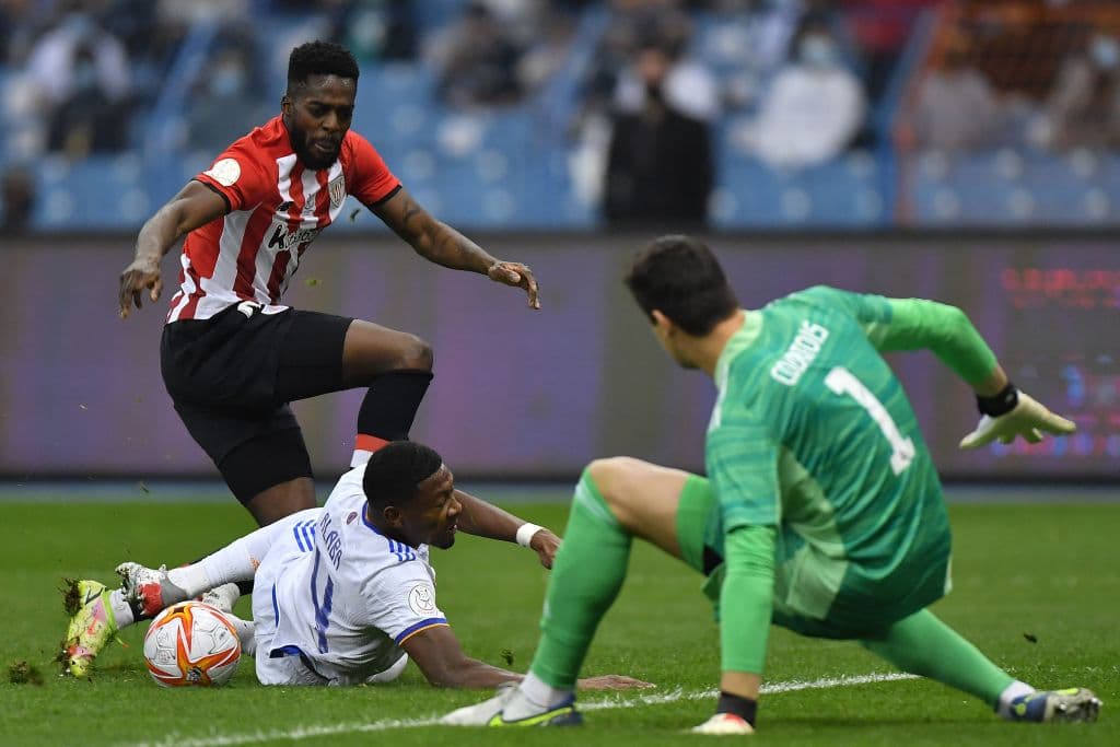 Real Madrid triunfa recupera a los lesionados Courtois y Alaba.