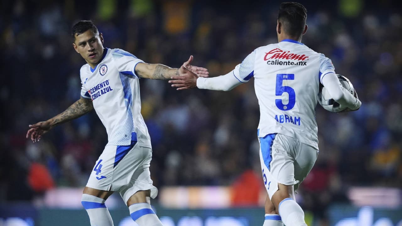 Julio César Domínguez salió de cambio a los 62 minutos del encuentro.