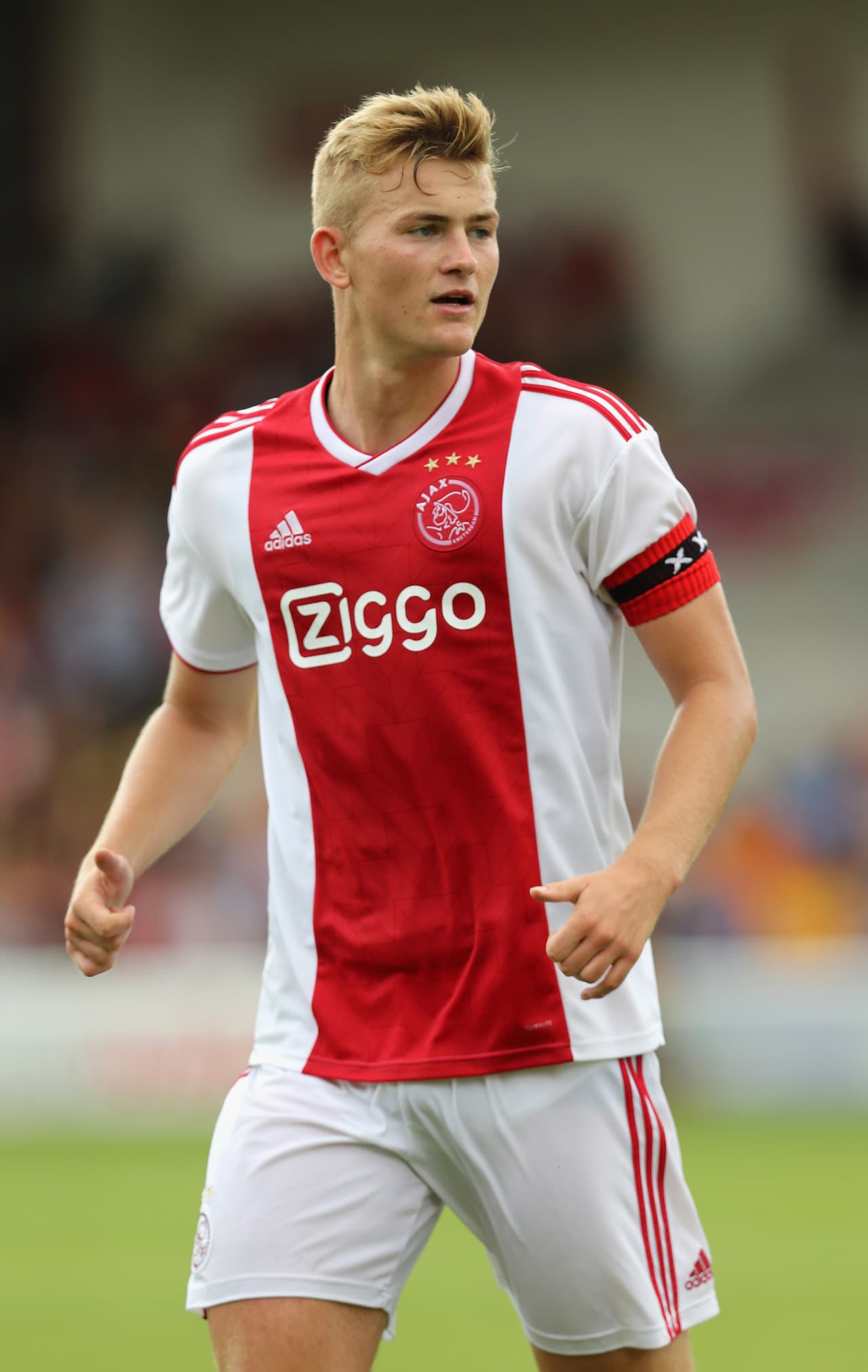 <b>13. Matthijs de Ligt (A.F.C. Ajax - 18 años - Defensor) - </b>59 millones de dólares.