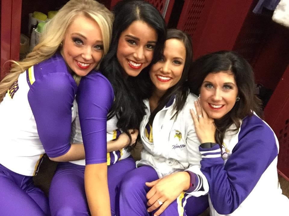 Esta preciosa chica de bellos ojos es integrante de las cheerleaders de los Minnesota Vikings. En su segundo año, checa lo mejor de ella.