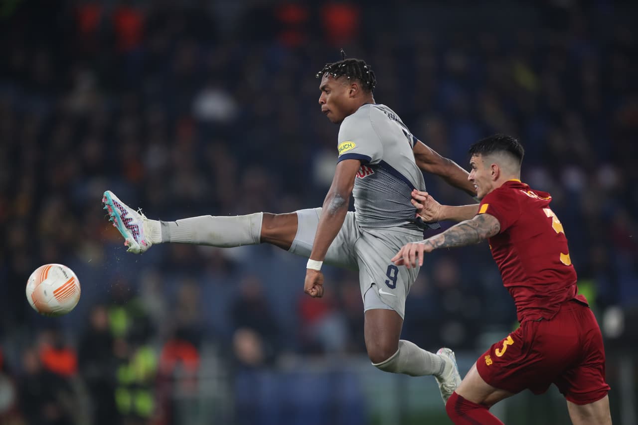 En la segunda parte de la jornada, el Unión Berlín venció 3-1 al Ajax, la Roma le ganó 2-0 al Salzburg, el Rennes derrotó 1-0 al Shaktar y en el platillo fuerte: el Manchester United le ganó 2-1 al Barcelona y por marcador global, los culés quedaron eliminados.