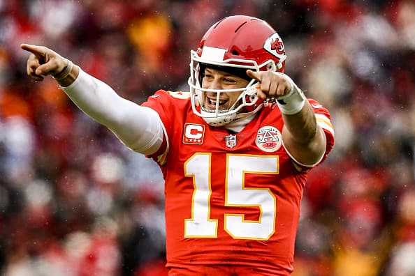 Kansas City Chiefs supera 31-13 a Indianapolis Colts y avanza a la Final de Conferencia por primera vez después de 25 años.