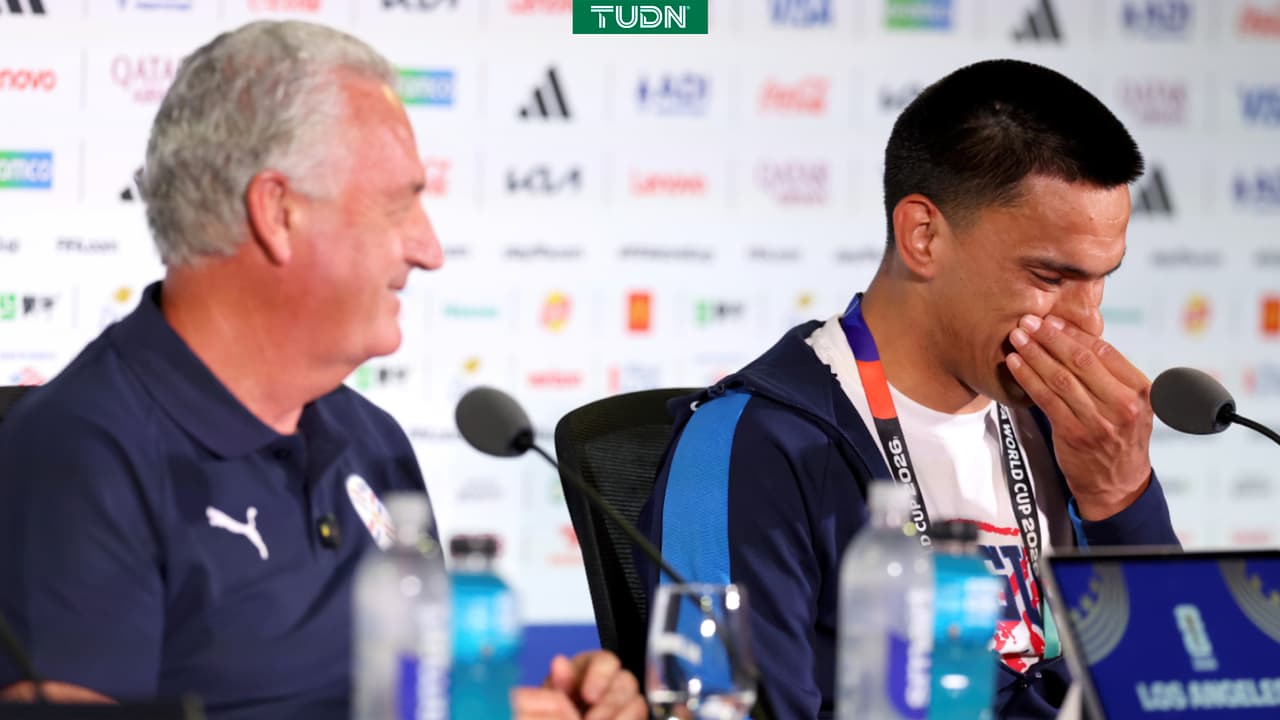Jugador de Paraguay llora en conferencia previa al juego con Estados Unidos