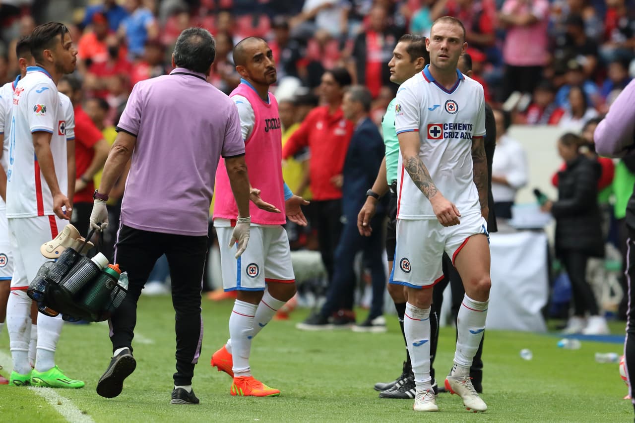 Atlas sumó su primera victoria en el Apertura 2022 ante Cruz Azul en la Jornada 3 con goles de Ozziel Herrera (10'), Jeremy Márquez (70') y Julián Quiñones (82'), mientras que La Máquina se quedó cerca de empatar tras abrir el marcador vía Santiago Jiménez (21') y Cristian Tabó (86').