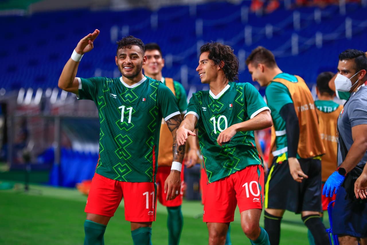 El Tri olímpico se subió al podio de Tokyo 2020 luego de vencer con claridad a Japón en el duelo por la medalla de Bronce y gracias a los goles de Sebastián Córdova, Johan Vázquez y Alexis Vega.