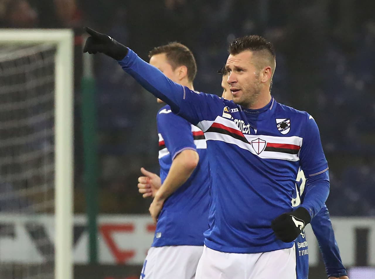 Il Bambino Antonio Cassano, que anda sin equipo, es otro de los jugadores que podría llegar al Hellas Verona la próxima temporada.