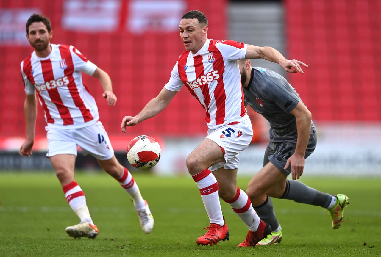 Stoke City derrota 2-0 a Leyton Orient con anotaciones de Tom Ince y Tyrese Campbell, durante la tercera ronda en la Copa de la Liga Inglesa.
