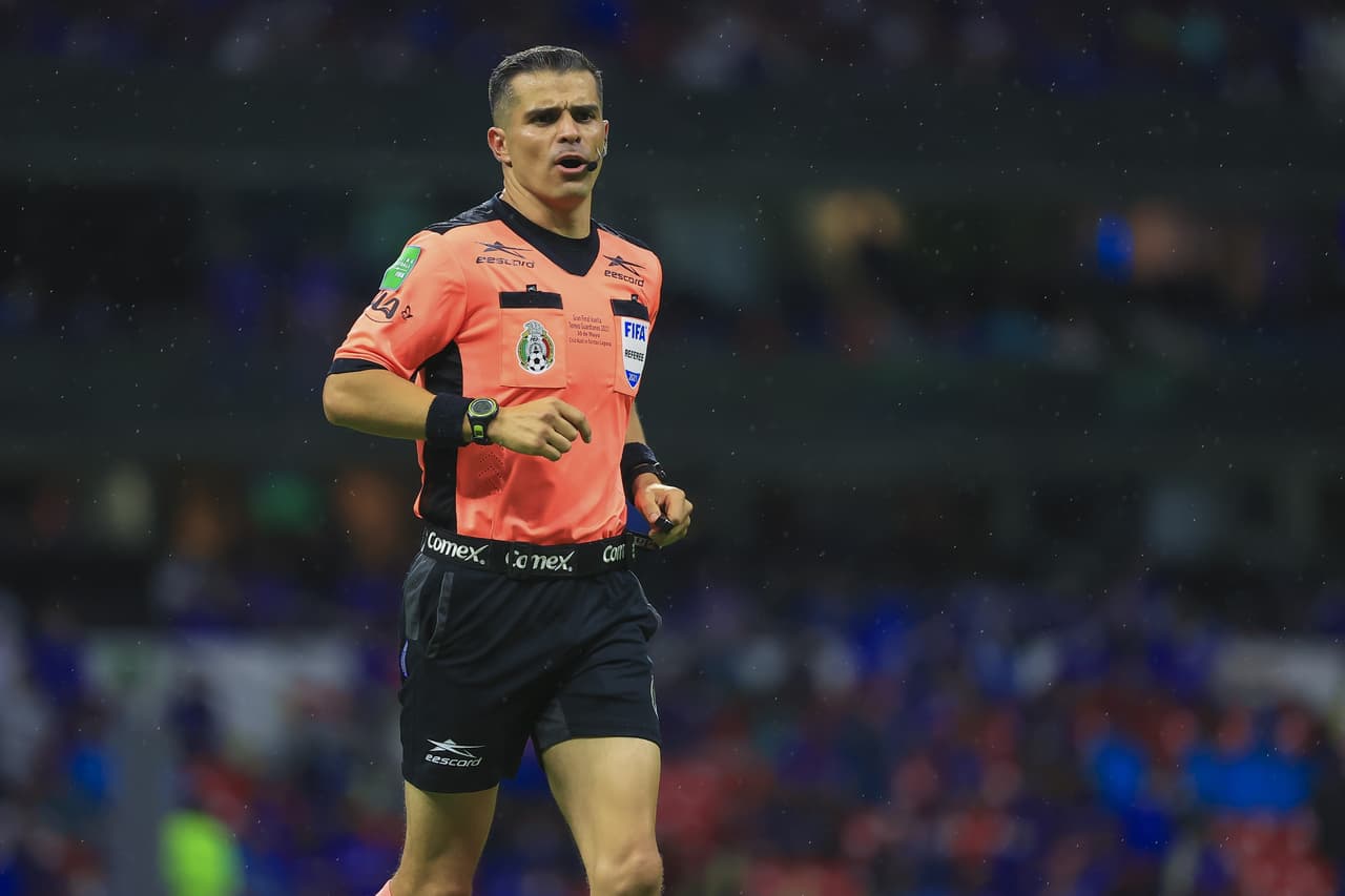 El arbitraje no influyó, además Hernández no tuvo que apoyarse con el monitor.