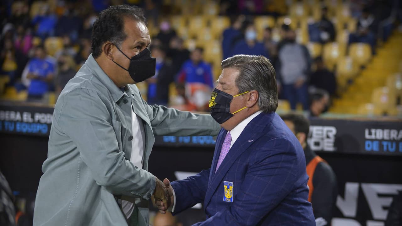 Juan Reynoso enfrentó este miércoles en la Jornada 8 a Tigres.