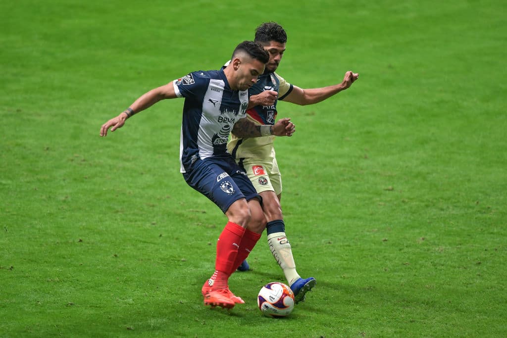 Rogelio Funes Mori (35’) sentenció la victoria desde los once pasos; Sebastián Córdova salió expulsado a los 83’. En la última jugada, las Águilas pudieron sacar el empate, pero Benedetti no alcanzó a conectar. La siguiente jornada de la competición, Monterrey recibirá al León y América hará lo propio con Juárez.