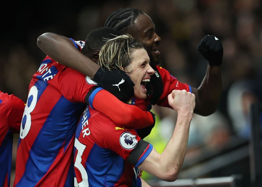 Crystal Palace propina goliza al Watford en partido correspondiente a la J18 en la Premier League. Moussa Sissoko hizo el unico tanto para los locales al 18', mientras que para la visita, fueron Jean-Phillipe Mateta, Conor Gallagher y un doblete de Wilfried Zaha los anotadores del triunfo.