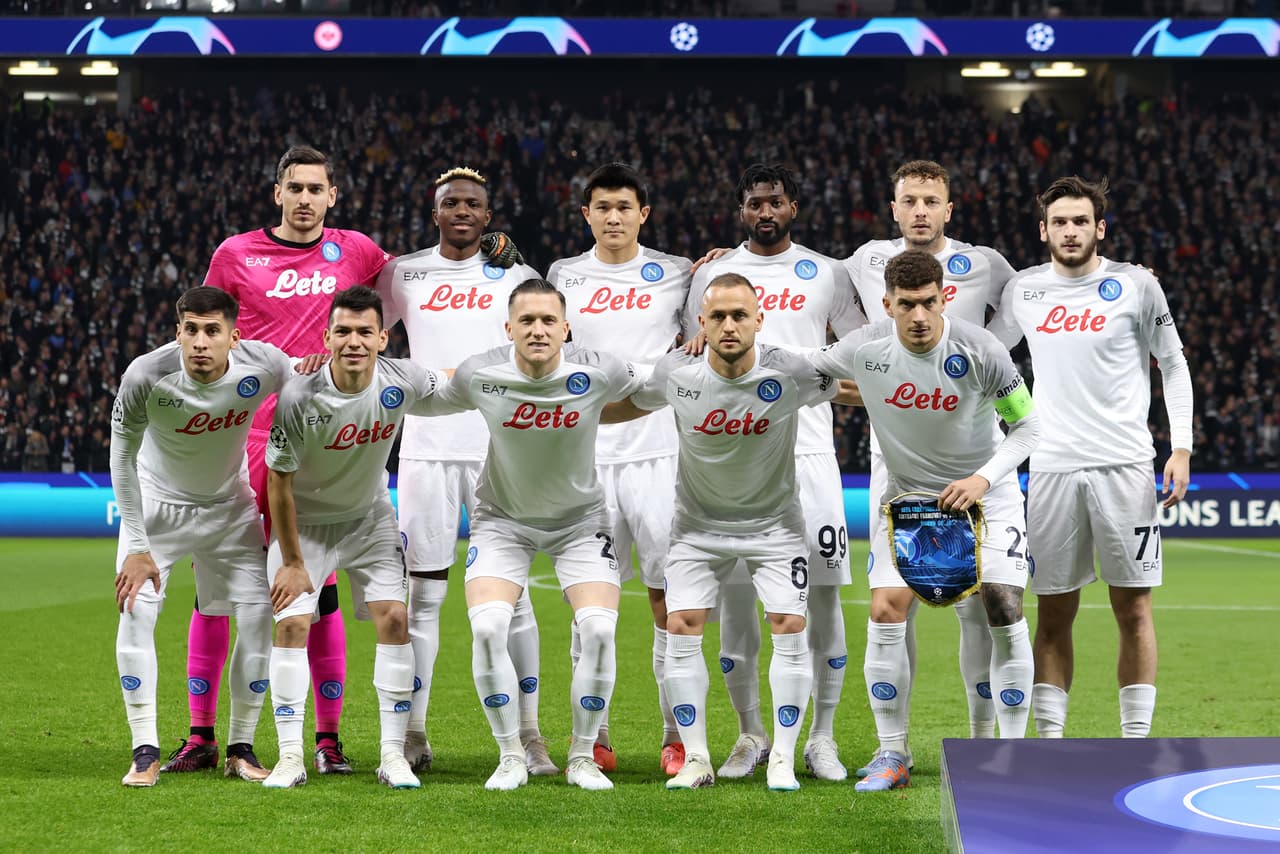 Napoli se impuso al Eintracht Frankfurt en Alemania con 'Chucky' Lozano como titular y con goles de Osinhem y Di Lorenzo.