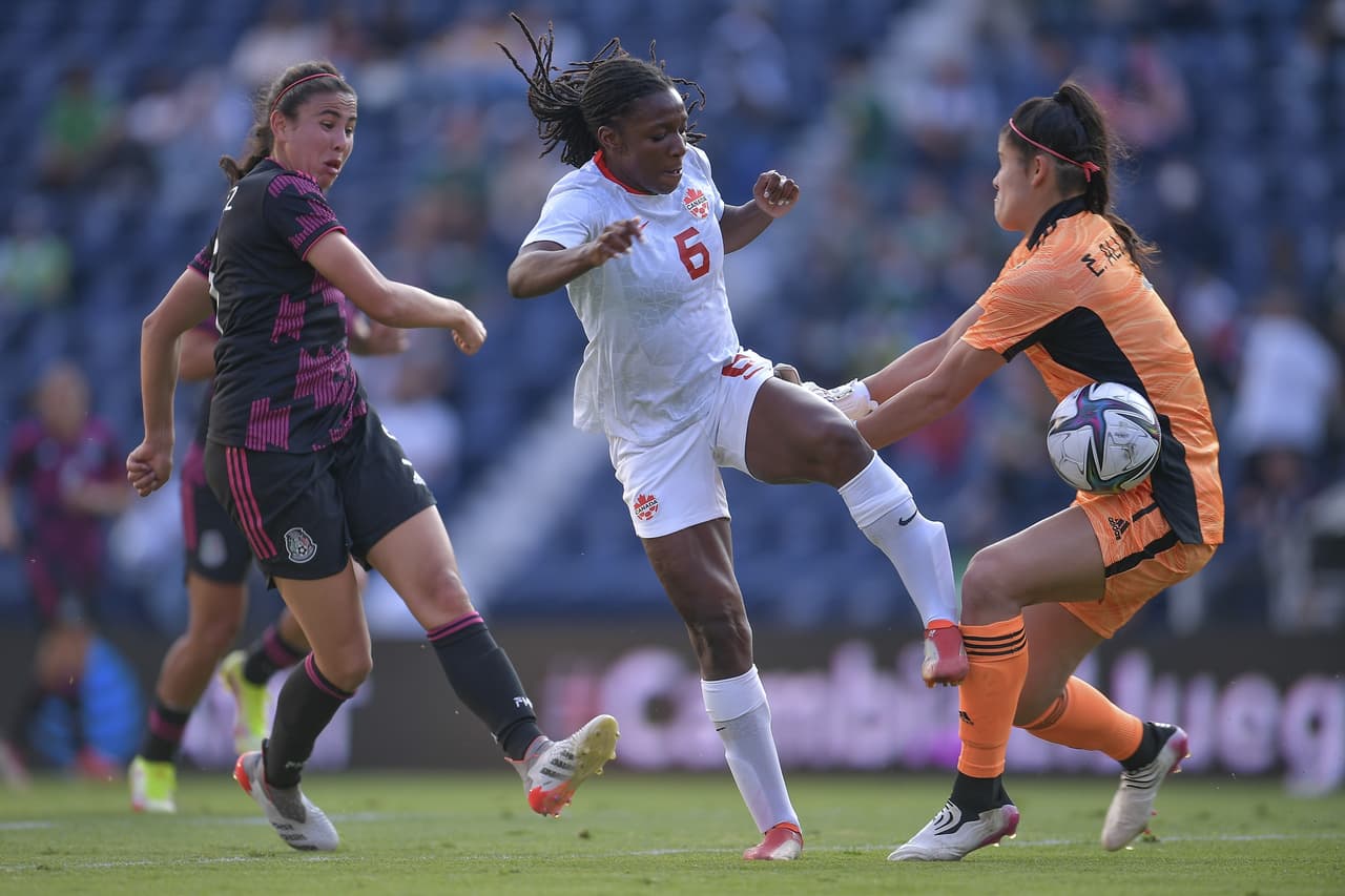No se logran batir las porterias en el duelo amistoso entre México y Canad´a y se conforman con el empate 0-0.