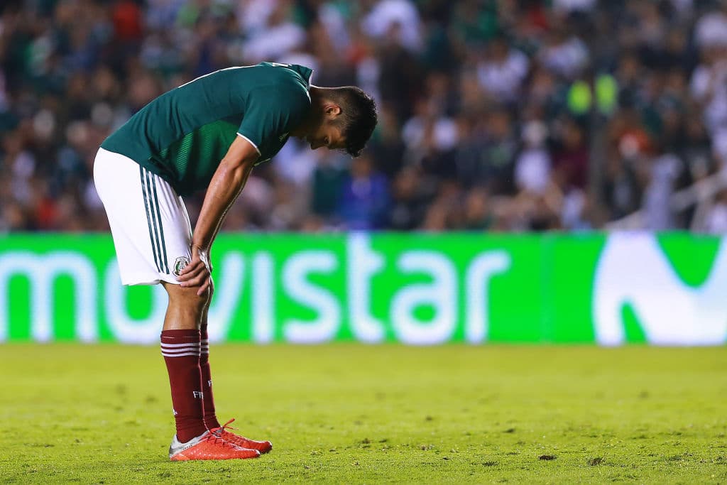 Incluso, Jiménez ha compartido con estos jugadores de la nueva generación los puntos claves para evitar las derrotas, las mismas de las que ha sido víctima con el
<i>Tri</i> en el pasado.