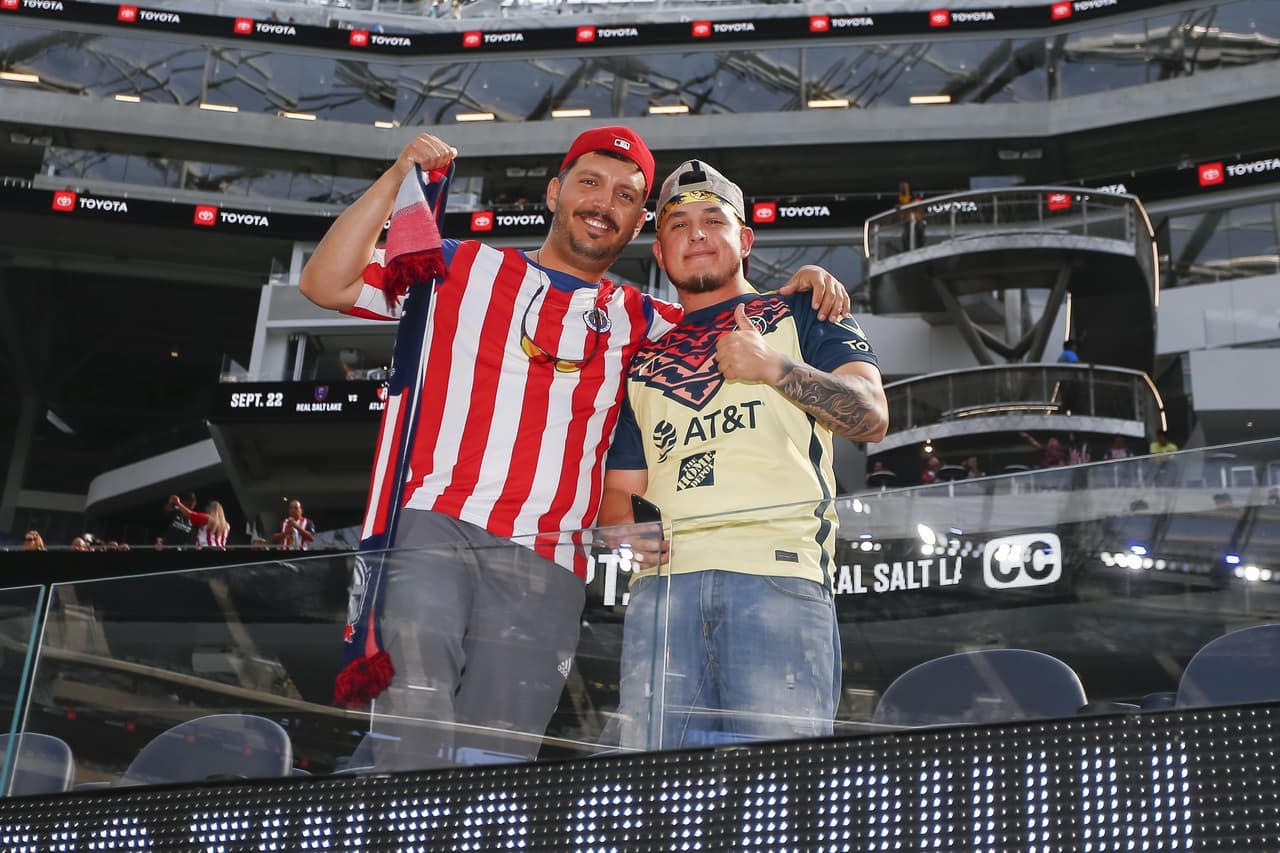 Chicharito y LA Galaxy confirmaron el mal momento de unas Chivas que siguen sin saber anotar y que otra vez se cansaron de fallar hasta que la defensa no pudo con la definición de Joveljic y un gran disparo de Pérez.