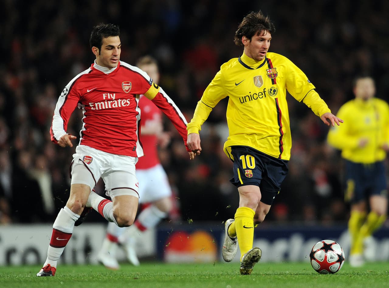 En el encuentro de ida el partido finalizó empatado a dos goles donde Theo Walcott y Fábregas marcaron por los ingleses e Ibrahimovic por el conjunto español.