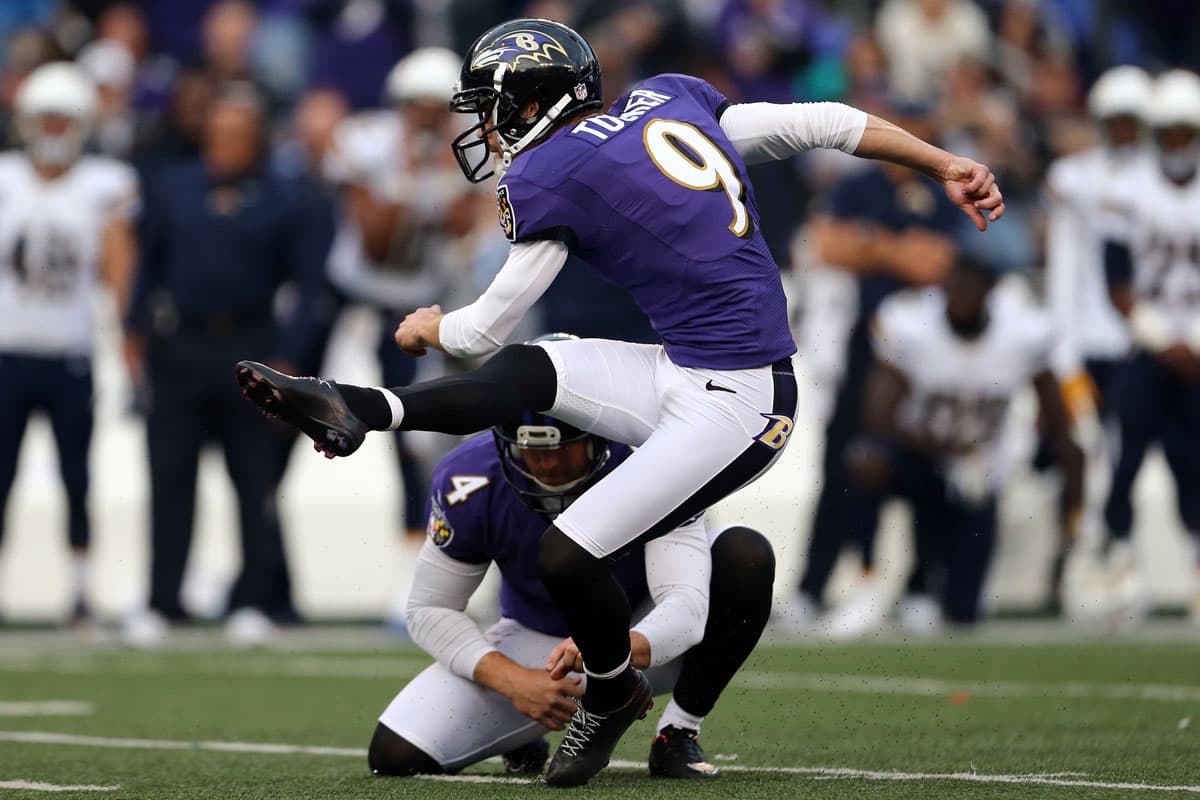 Tucker convirtió todos los cinco intentos de goles de campo (48, 29, 48, 45 y 39 yardas), incluyendo el del gane de 39 yardas para que los Ravens se llevaran el partido 29-26 los Chargers.